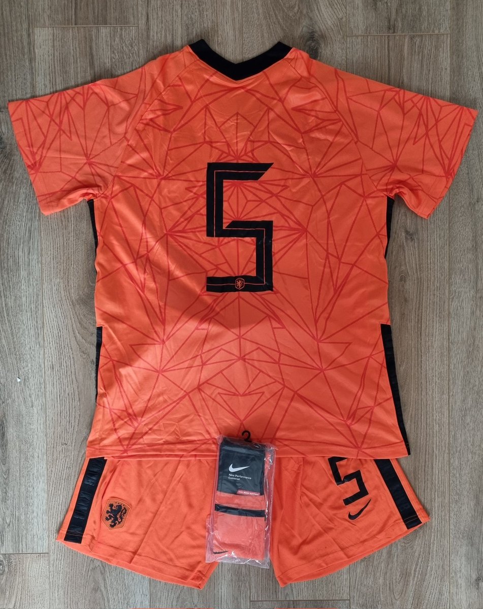 LivKitMan's tweet image. Holland Home kit for @NaylorsfieldFC thanks again mate. All the best for the season👍🏻