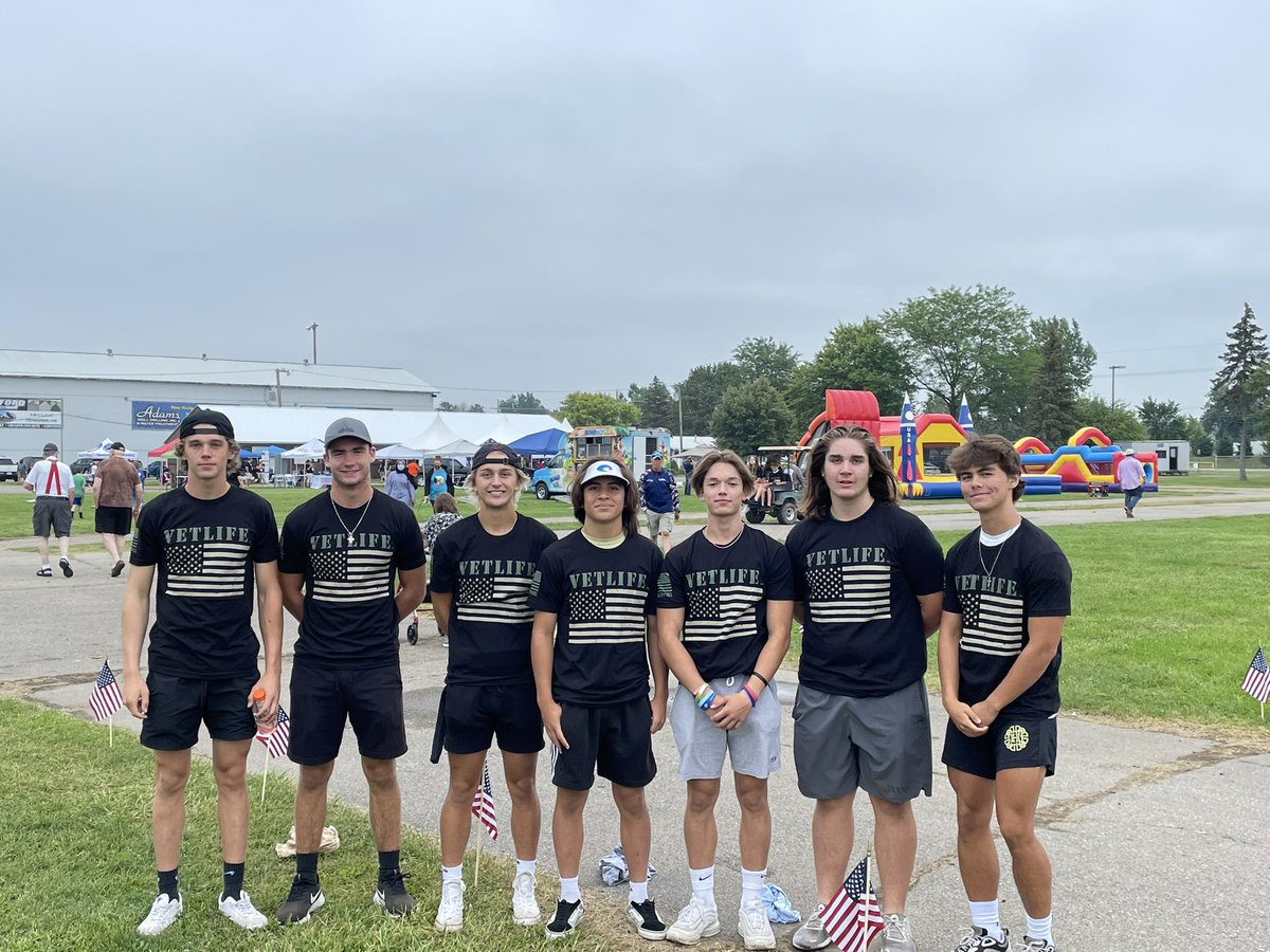 MitchZajac's tweet photo. @FootballHowell volunteering at #VETLIFETODAY #VETFEST in Fowlerville at the fair grounds. 3000 vets or more will be here today with access to all kinds of free services!! @Koch70N @lovich_john @loganporter_ @ashtonn_hill @NRamonaitis @Riley_Jones_17 +Tyler #AreYouIn https://t.co/CDHKaFOVY1