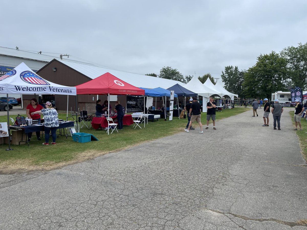 MitchZajac's tweet photo. @FootballHowell volunteering at #VETLIFETODAY #VETFEST in Fowlerville at the fair grounds. 3000 vets or more will be here today with access to all kinds of free services!! @Koch70N @lovich_john @loganporter_ @ashtonn_hill @NRamonaitis @Riley_Jones_17 +Tyler #AreYouIn https://t.co/CDHKaFOVY1
