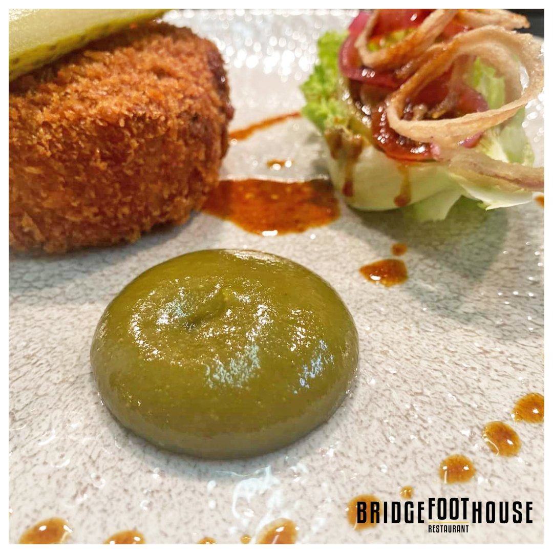 🍽️𝐍𝐄𝐖 𝐃𝐈𝐒𝐇 𝐀𝐋𝐄𝐑𝐓🍽️

Introducing the Crispy Ox Tongue, Gherkin, Gribiche Sauce, Baby Gem.

For dining reservations, please call 071 914 1716.

#bridgefoothouse #sligorestaurant #newdish