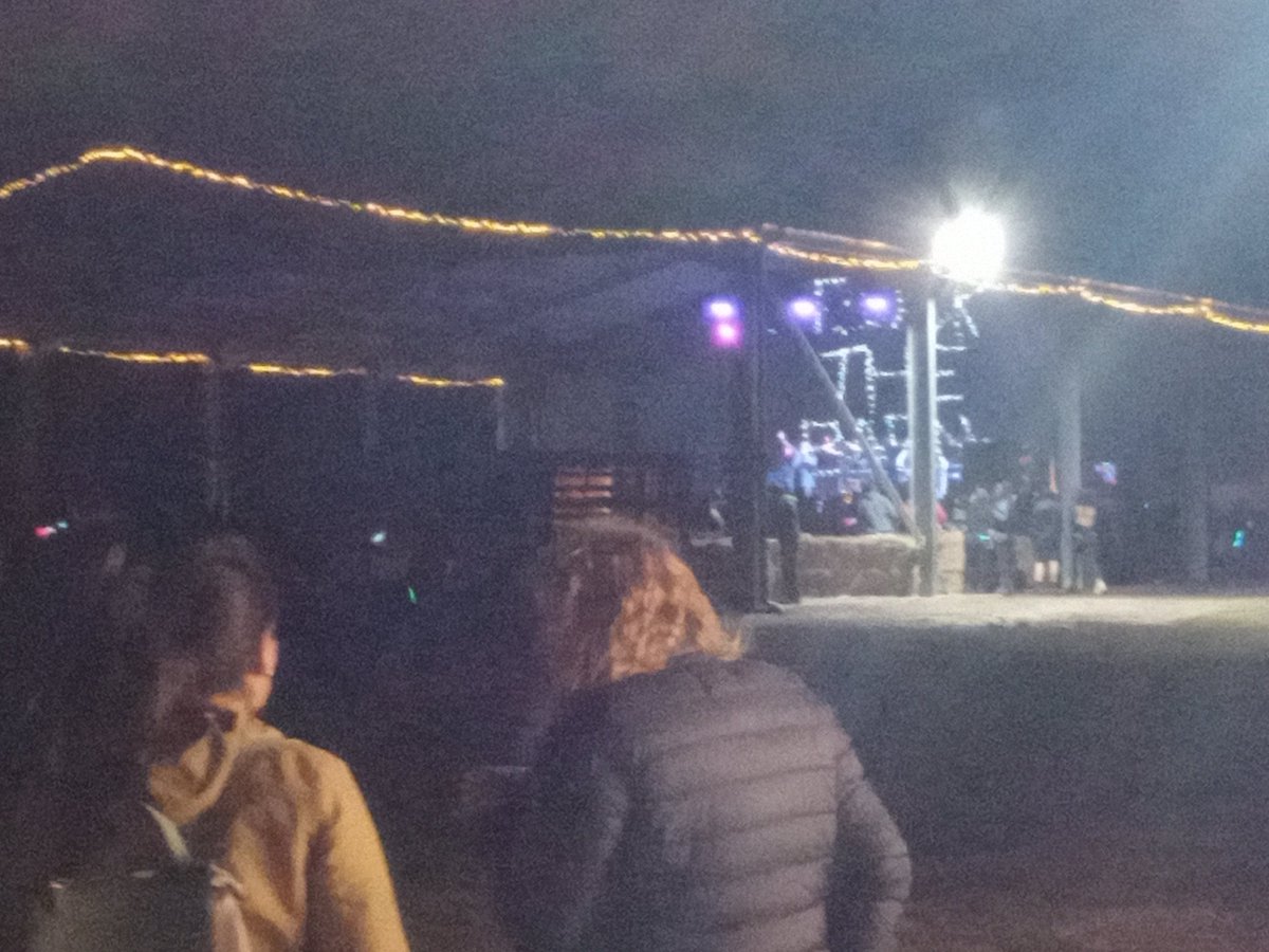 Joanne Nixon tweet media