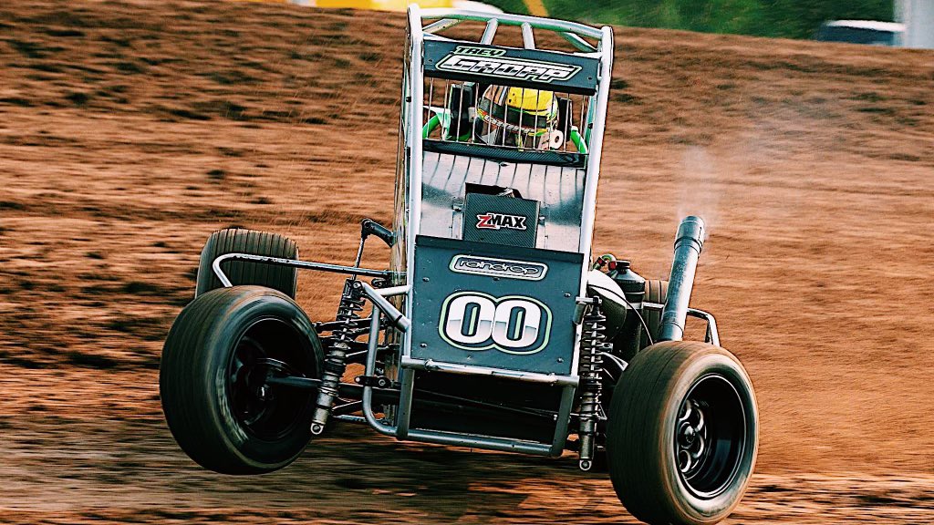 It’s the Final night of the Ironman-55 with the <a href="/POWRi_Racing/">POWRi Racing</a> midgets with <a href="/MounceStout/">Mounce/Stout</a>. 

📍 - <a href="/I55Raceway/">I-55 Raceway</a> - Pevely, MO

⏰ - hot laps @ 7:00pm 

📺 - LIVE on <a href="/dirtvision/">DIRTVision</a> 

📸: @baphotos