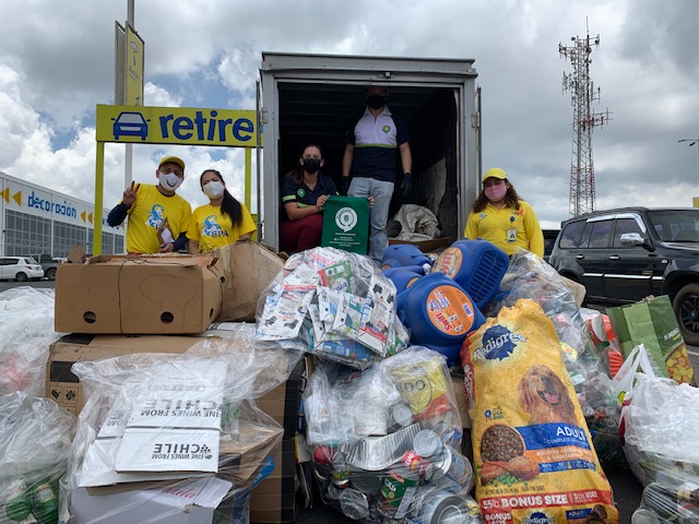 FemeninaGt's tweet photo. 💰 El #movimiento "Ecoins en #casa" ha permitido a miles de chapines transformar su basura en #Ecoins (dinero electrónico), su #basura reciclable. 💸
👉🏻Entérate de como leyendo la nota de nuestra #editora @ECamposConde 
👉🏻https://t.co/oLLvBvXAaI
#femenina #Digital #revista https://t.co/jNHqV7yVE4