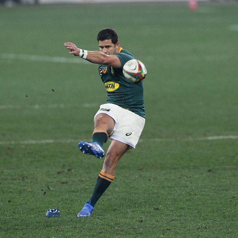 SuperSportTV's tweet photo. With Morne Steyn repeating his 2009 heroics in tonight's #CastleLionsSeries decider, he has a 100% goal kicking success rate in Test matches against the Lions, slotting 9/9 kicks in total 🎯