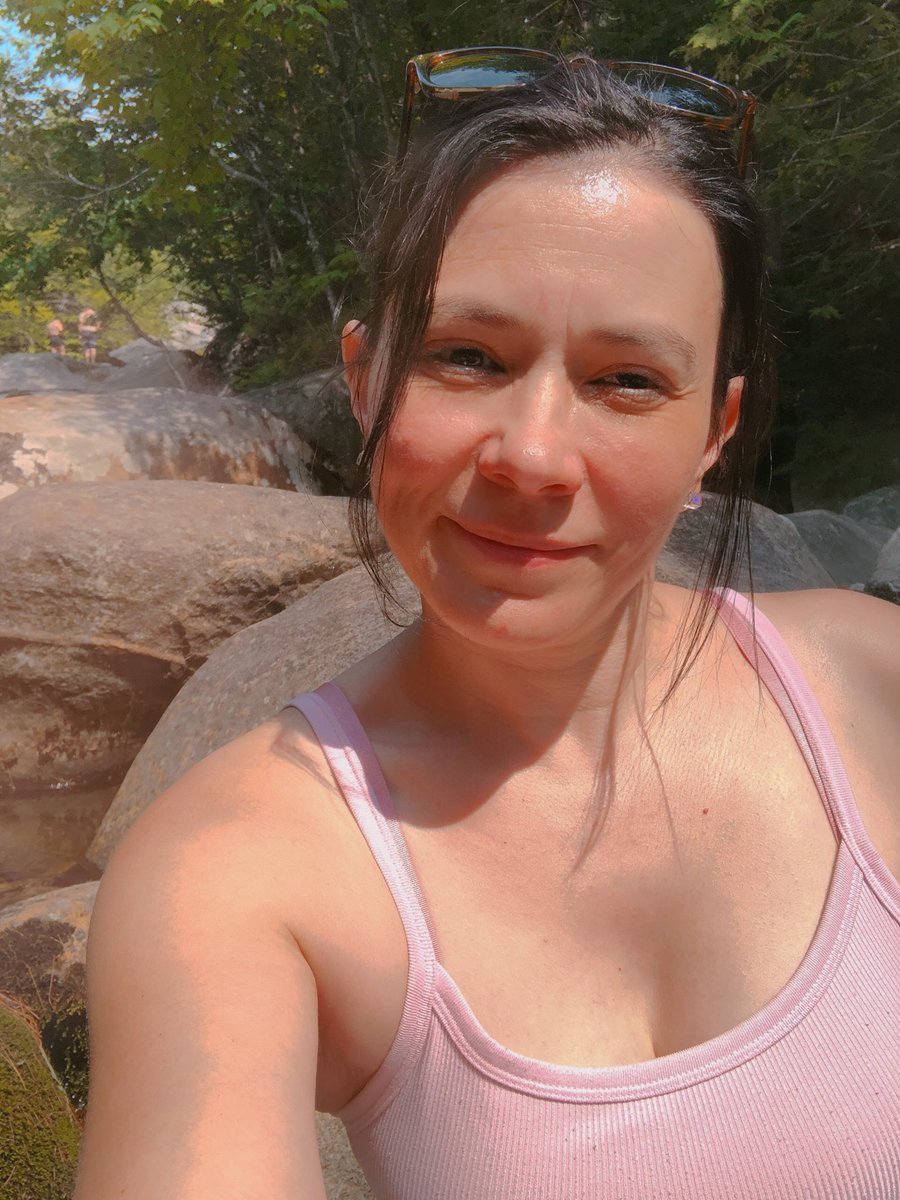 Nature selfies #foresttherapy I’m having a lovely day 🥰