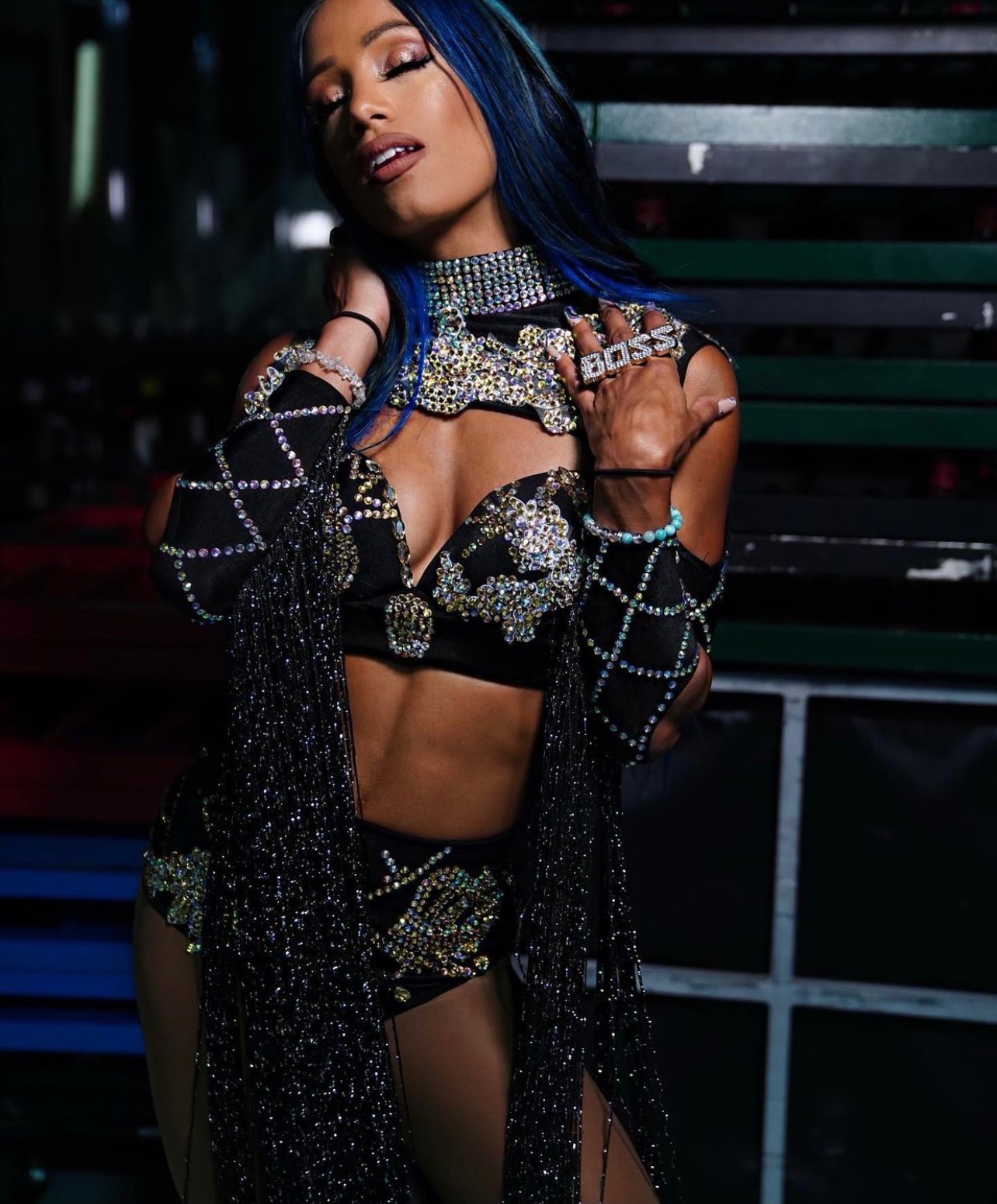 WWE Star Sasha Banks Shows Off ‘All For The Money’ Ring Gear Close-Up Photos 3