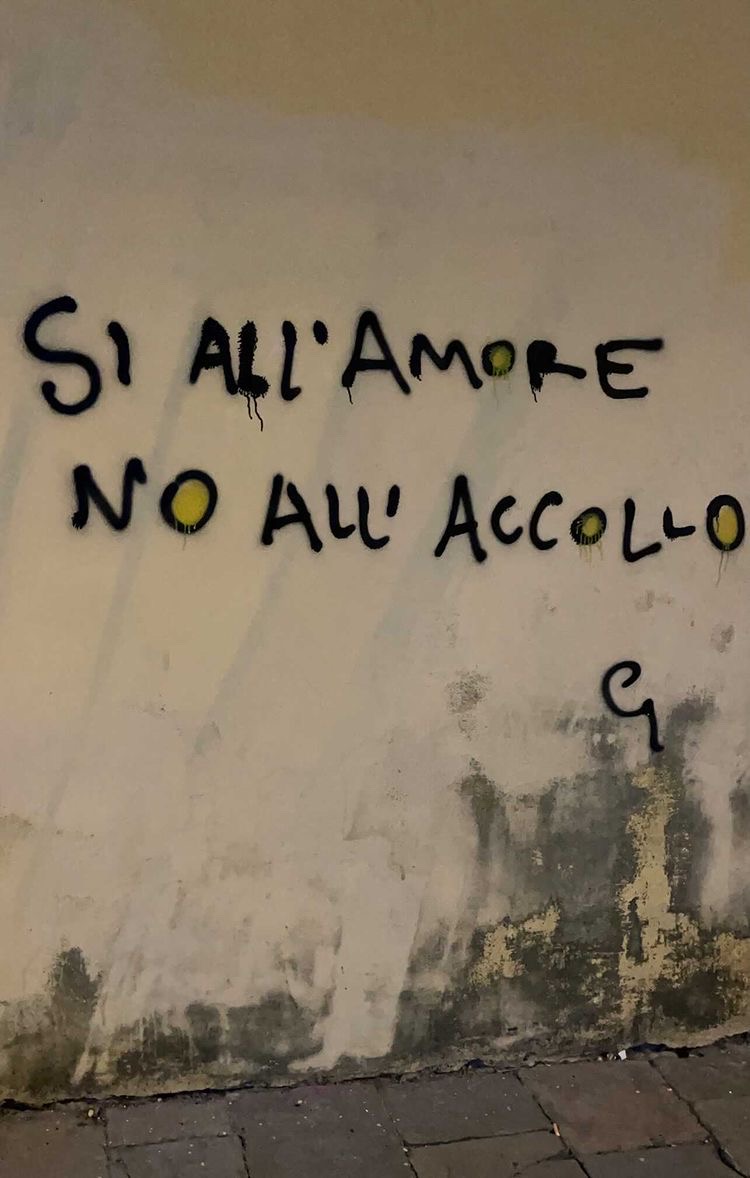 starwalls's tweet photo. Tregua

thanx to lavinia fabrizi

#livorno #scrittesuimuri #amore https://t.co/rCCWlwmJ9g