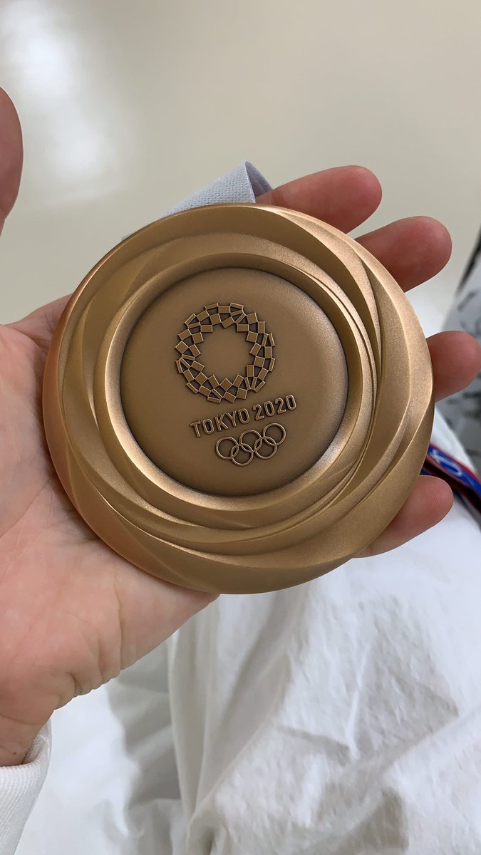 I AM AN OLYMPIC MEDALIST!!!!!