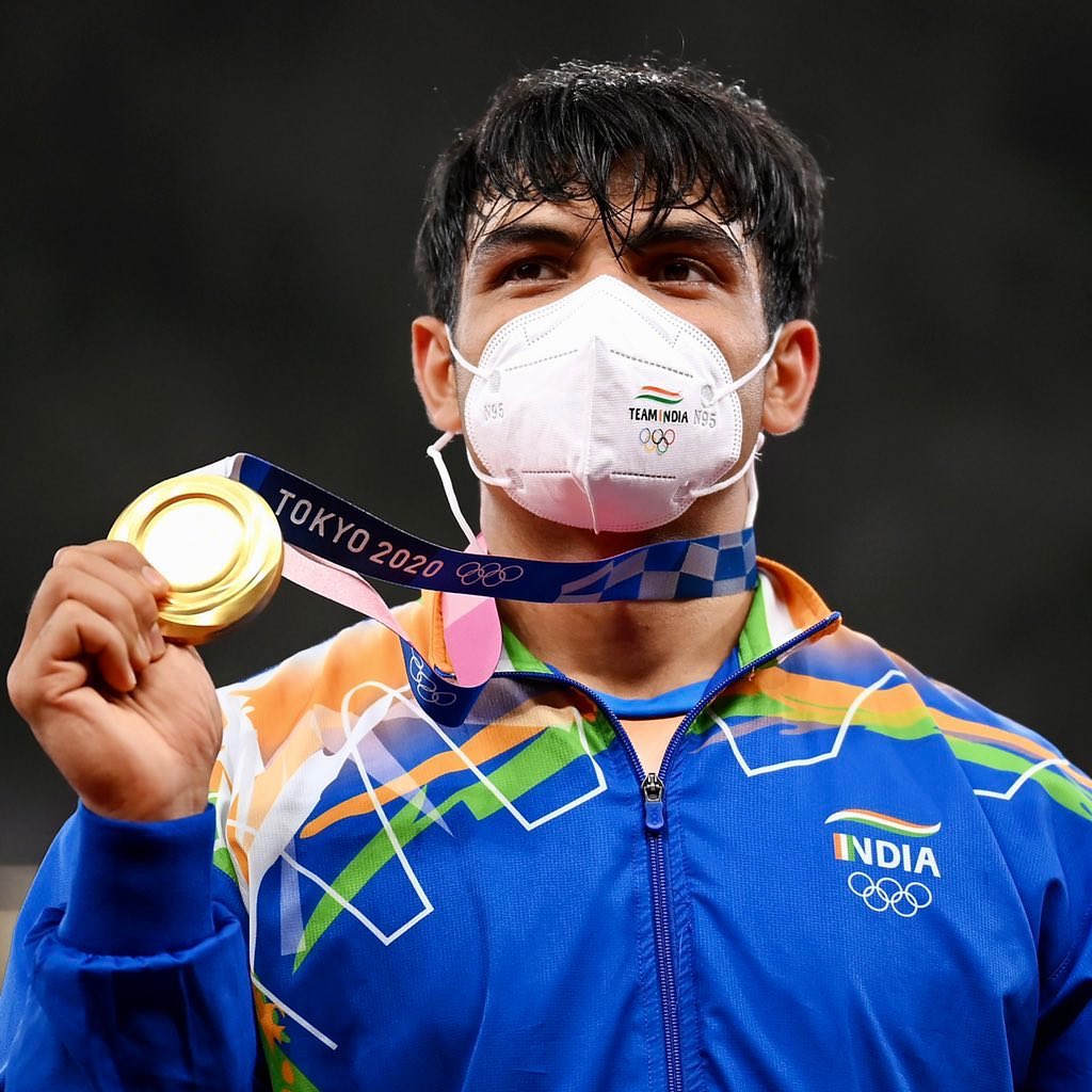 TanzeelGhata's tweet photo. Such a proud moment for the entire nation!! @Neeraj_chopra1 and #Indians Congratulations on GOLD 🏅🏆 !! Jai Hind 🇮🇳  
#Olympicsindia #NeerajChopra #goldmedal #OlympicGames #नीरज_चौपडा #ProudMoment #IndiaTodayAtOlympics #TokyoOlympics https://t.co/L6ng43HKUC