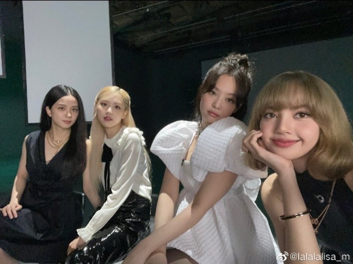 cocoblinkiu's tweet photo. Todas estas fotos son mejor que casi todos los projectos 4+1

FIVE YEARS WITH BLACKPINK
#BLACKPINK5thANNIVERSARY 
#블랙핑크_오주년_블링크랑_오래오래 https://t.co/5q6nmSwg0p