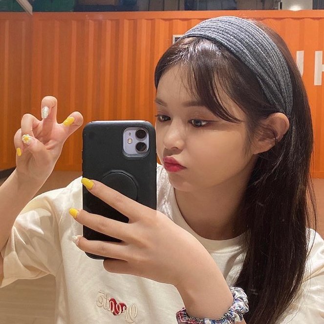 tiny__eu's tweet image. #이유 #EVERGLOW #에버글로우 @EVERGLOW_twt