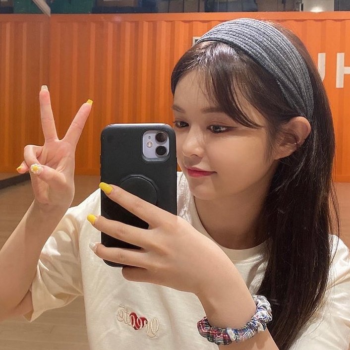 tiny__eu's tweet image. #이유 #EVERGLOW #에버글로우 @EVERGLOW_twt