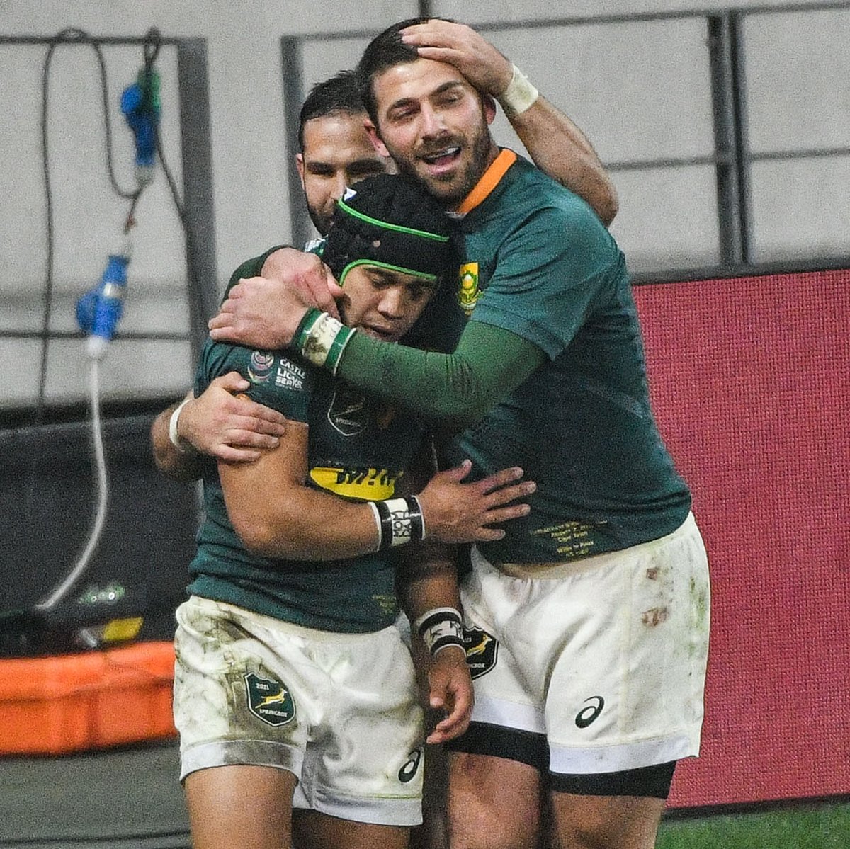 Springboks's tweet image. 🪄 Some magical footwork by Cheslin Kolbe.
#CastleLionsSeries #StrongerTogether #StrongerForever #RSAvBIL #SAvBIL