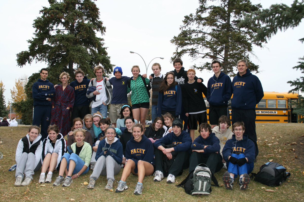 Flashback #trueblue #thefaceyway <a href="/bevfacey/">Bev Facey Community High</a>