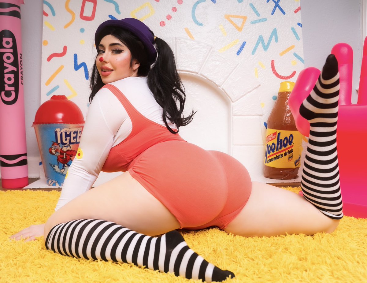 Loonette and her big comfy ass MILF clown content is happening now on https...