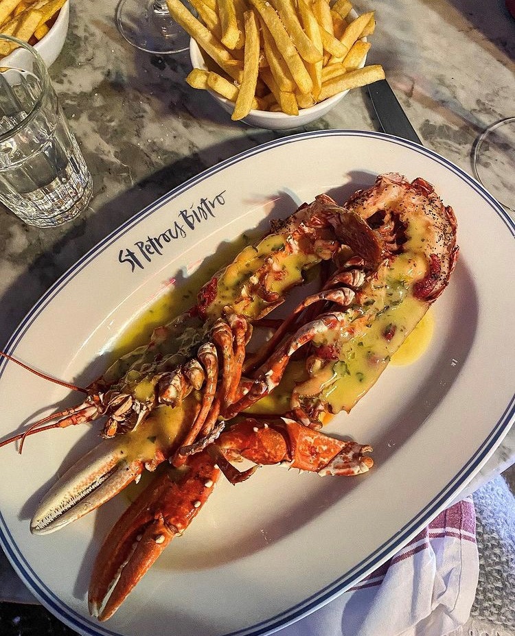 Rick Stein Restaurants (@ricksteinrest) on Twitter photo Can we just take a moment to marvel at this perfect plate at <a href="/stpetrocsbistro/">St Petroc's Bistro</a> 🦞
Photo: IG annaliseeatsbath Can we just take a moment to marvel at this perfect plate at <a href="/stpetrocsbistro/">St Petroc's Bistro</a> 🦞
Photo: IG annaliseeatsbath
