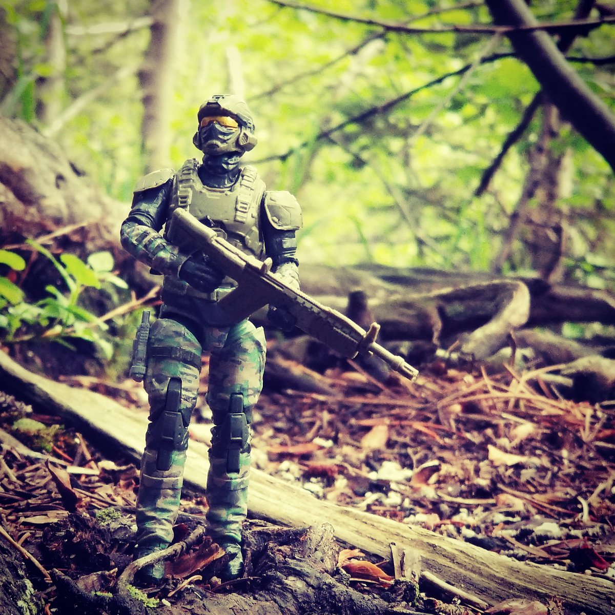 MarshaLaw409's tweet photo. Patrolling the forest 
#HaloInfinite 
#halo https://t.co/bKTBX5q6Rg