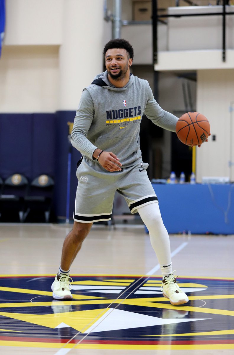 nuggets's tweet photo. Back in the building! 

😄 @BeMore27 https://t.co/94Dr37LJUk