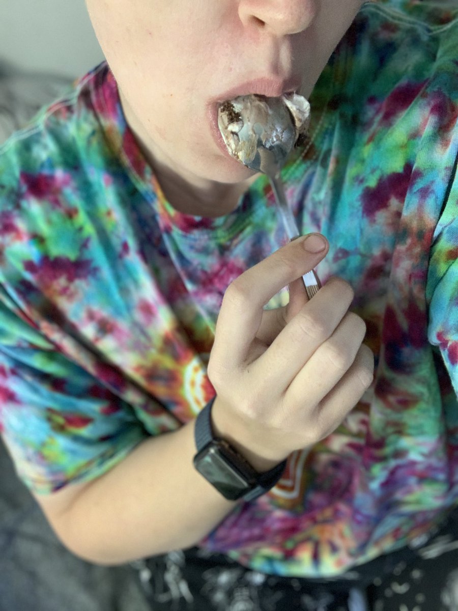 SaavikVulcan84's tweet photo. Yummy π #wantataste #420vibes #420babe #vibeme #food #sharingiscaring https://t.co/sgZM0DTaQW