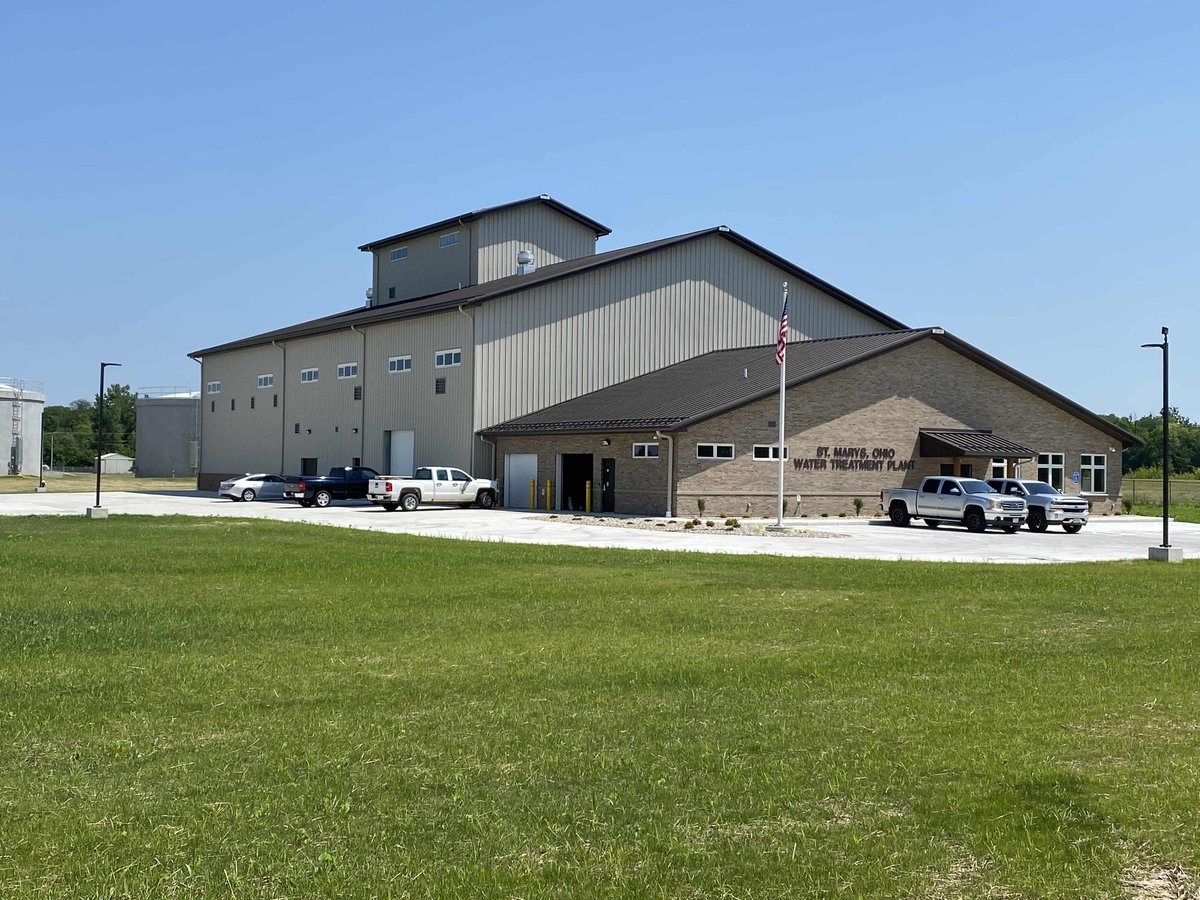 jake_mein's tweet photo. Citizens of St Marys showed huge support at the Water Treatment Plant Open House yesterday. 3 straight hours of tours by the operators. Great project for the City and @JHEngineers https://t.co/pfELGwlmSl