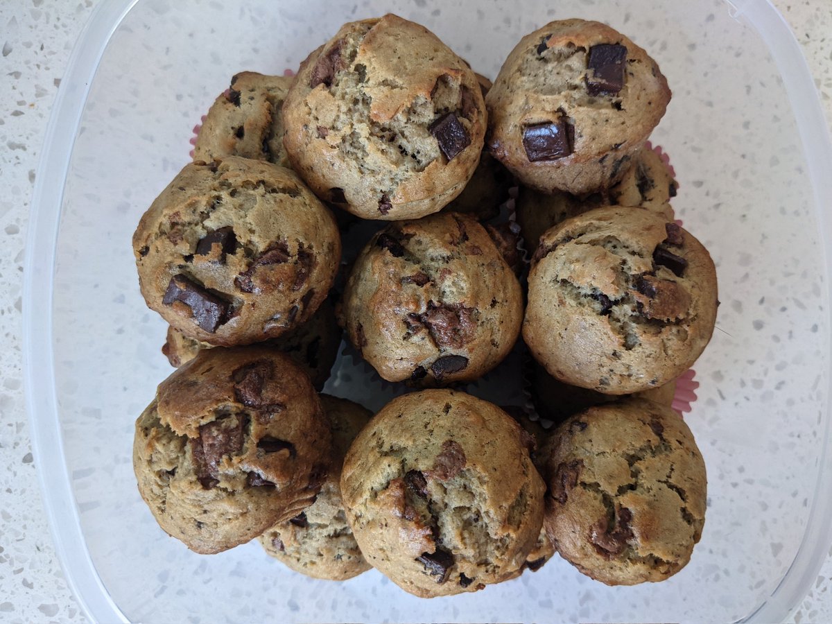 BeauVO's tweet image. Saturday Muffins 😋 #baking #chocolate #bananas #cake #cooking #food
