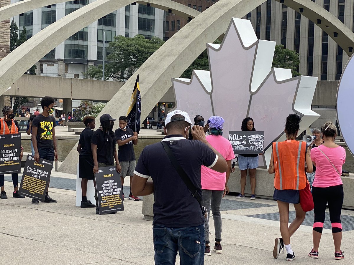 Gailhbc's tweet photo. At the #MarchForBlackStudents and saw some famous people today. Great to meet women in person who Iโve been honoured to learn so much from. With you in power @MzMcKeown & @aminapatelkhan.โ๐พ Honoured to participate in a smudge ceremony. Beautiful. Cleansing. Miigwetch๐๐พ @ETFOPeel https://t.co/XWipvmaZ3J