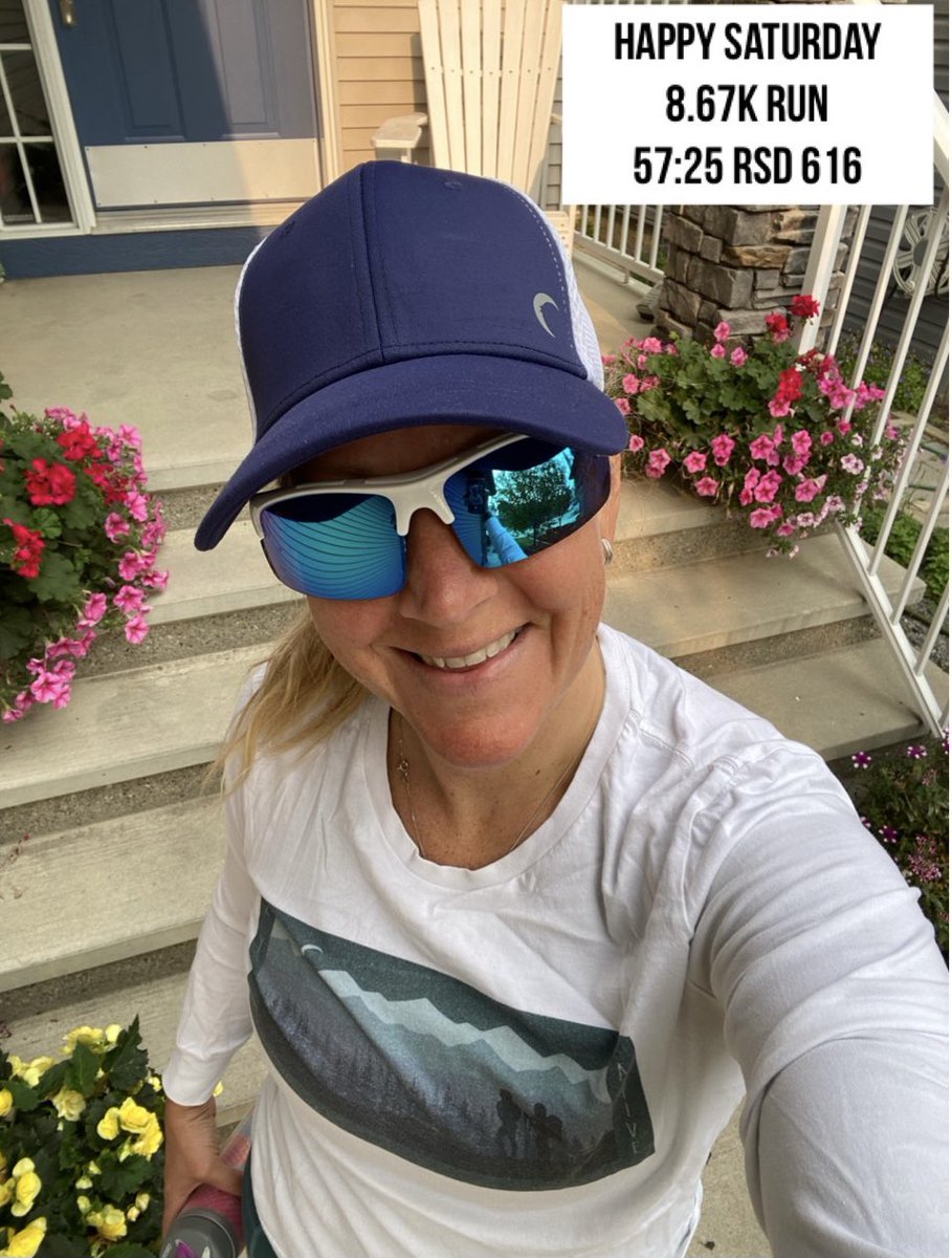 keeprunningkris's tweet photo. Happy Saturday! Started mine with a river run! #runyyc #yyc #run #runstreaker #canadianrunner https://t.co/TxL5ddoORc