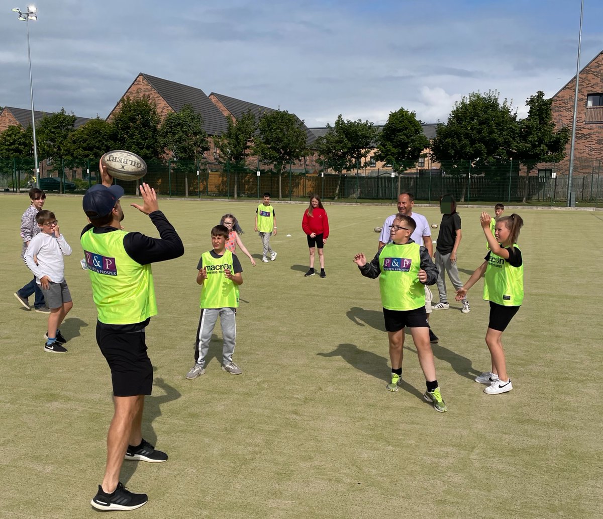 SOHKCharity's tweet image. A busy week for the summer camp in Scotland! @EdinburghRugby  joined by former Edinburgh and Scotland (15s and 7s) player @TomBrown_15, took our Scottish pupils through some rugby exercises before they tried their hands at some table tennis. #edinburghrugby #skillsanddrills