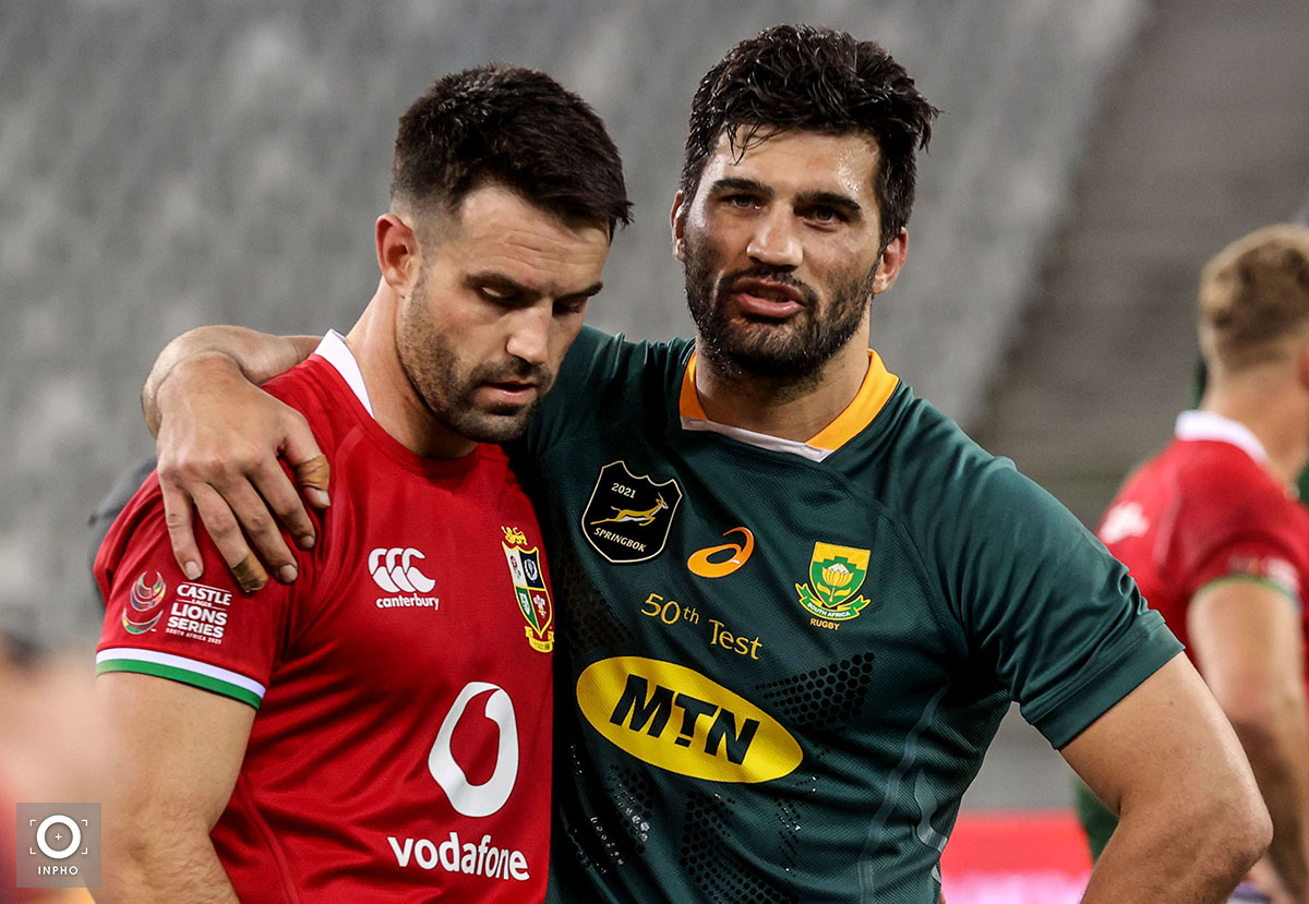 Inphosports's tweet photo. "Teammates, No Matter What" Damian de Allende with @Munsterrugby teammate Conor Murray after tonight's #CastleLionsSeries victory for the @Springboks over the @lionsofficial https://t.co/AUrEfFWXdf