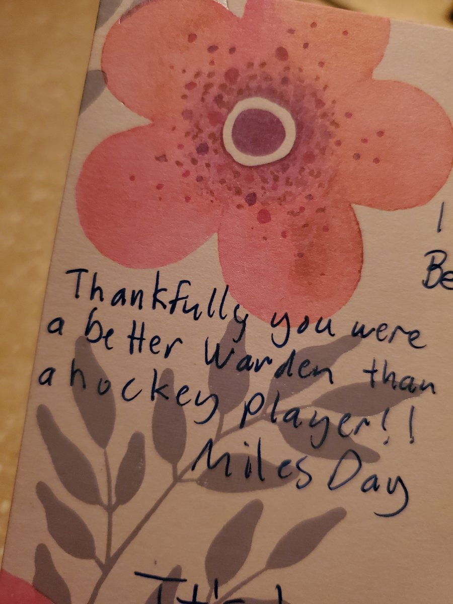 bonnefoy_robert's tweet photo. I was so fortunate to receive so many nice cards, letters and notes from people I've worked so closely with over the years. This was definitely one of my favourite well-wishes.... 🤣 https://t.co/qnJzGoI3Wh