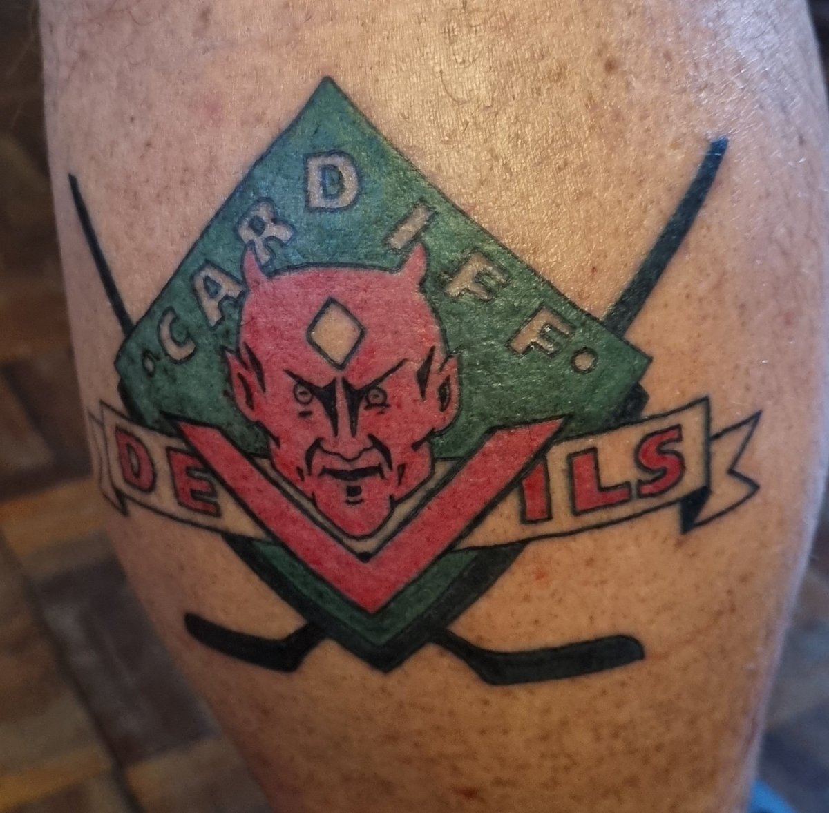 NeenCoates's tweet photo. Allan is so excited about the season starting, he got some new ink 😈 @cardiffdevils #redarmy #StrongholdTattooCardiff 👹 https://t.co/ErL5hgbomR