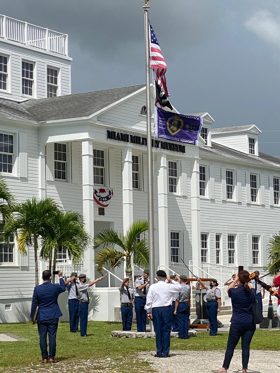 JosePepeDiaz305's tweet photo. Proud to support today’s @MiamiMilitary event honoring our bravest service members on #PurpleHeartDay. Thank you to the #MiamiMilitaryMuseum &amp; @ZooMiami staff, Miami-Dade’s Executive Director of Military Affairs, Gus Cruz, and all who participated in honoring our heroes. 🇺🇸 https://t.co/CcpcsYnRyY