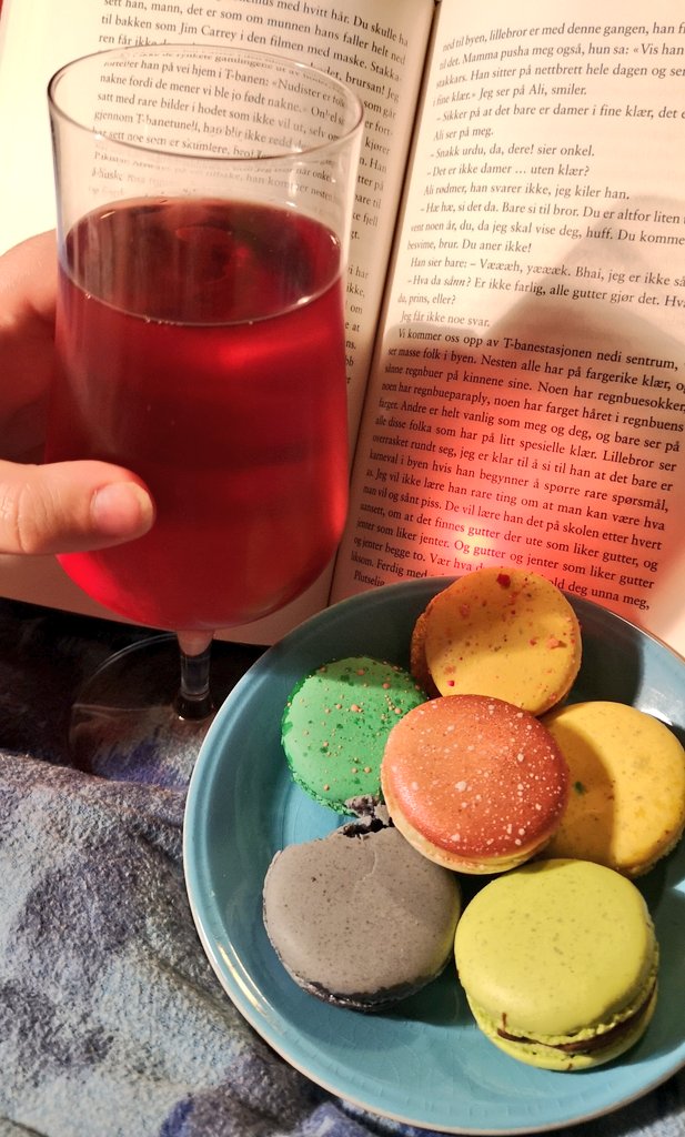 I've waited with the best snacks until now. Macarons and rose wine. Yay! #readathon