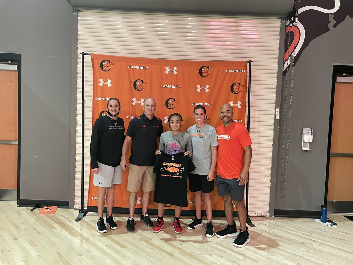 Chloe Richmond tweet media