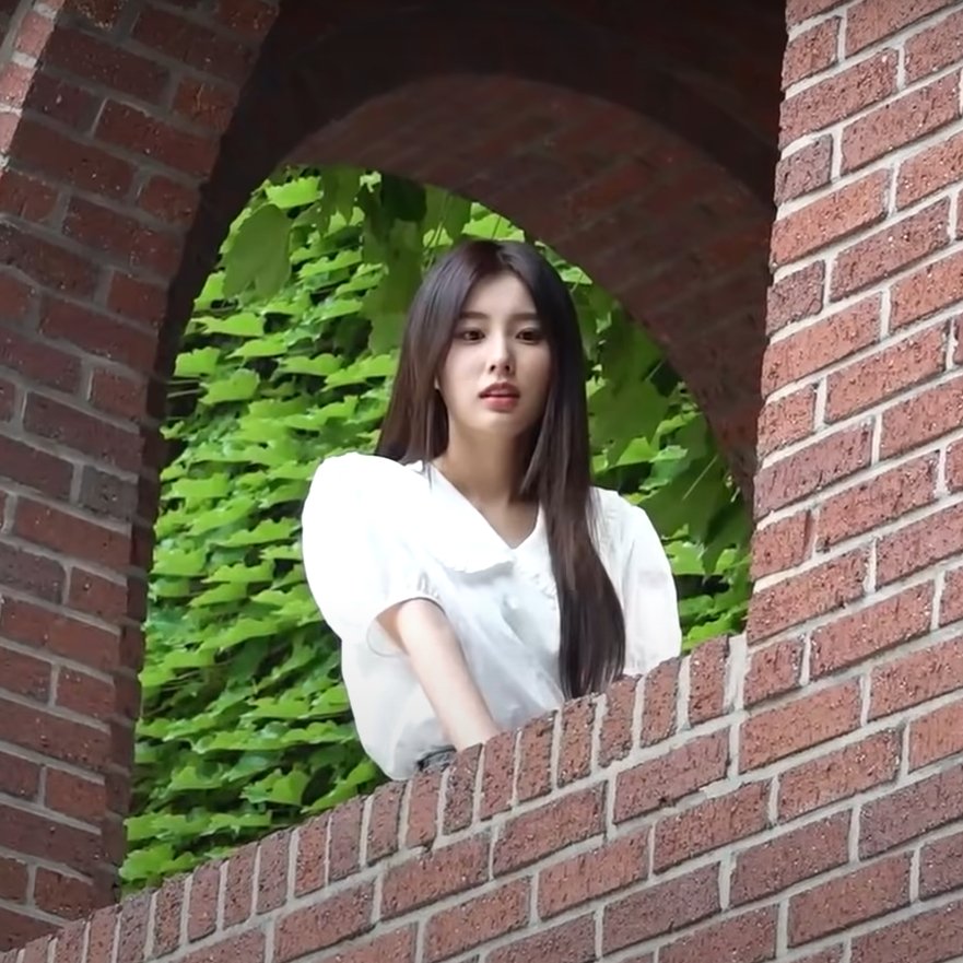 dailyhyewon's tweet image. #HyeWon #혜원 #IZONE #아이즈원 [@hyemu_official]