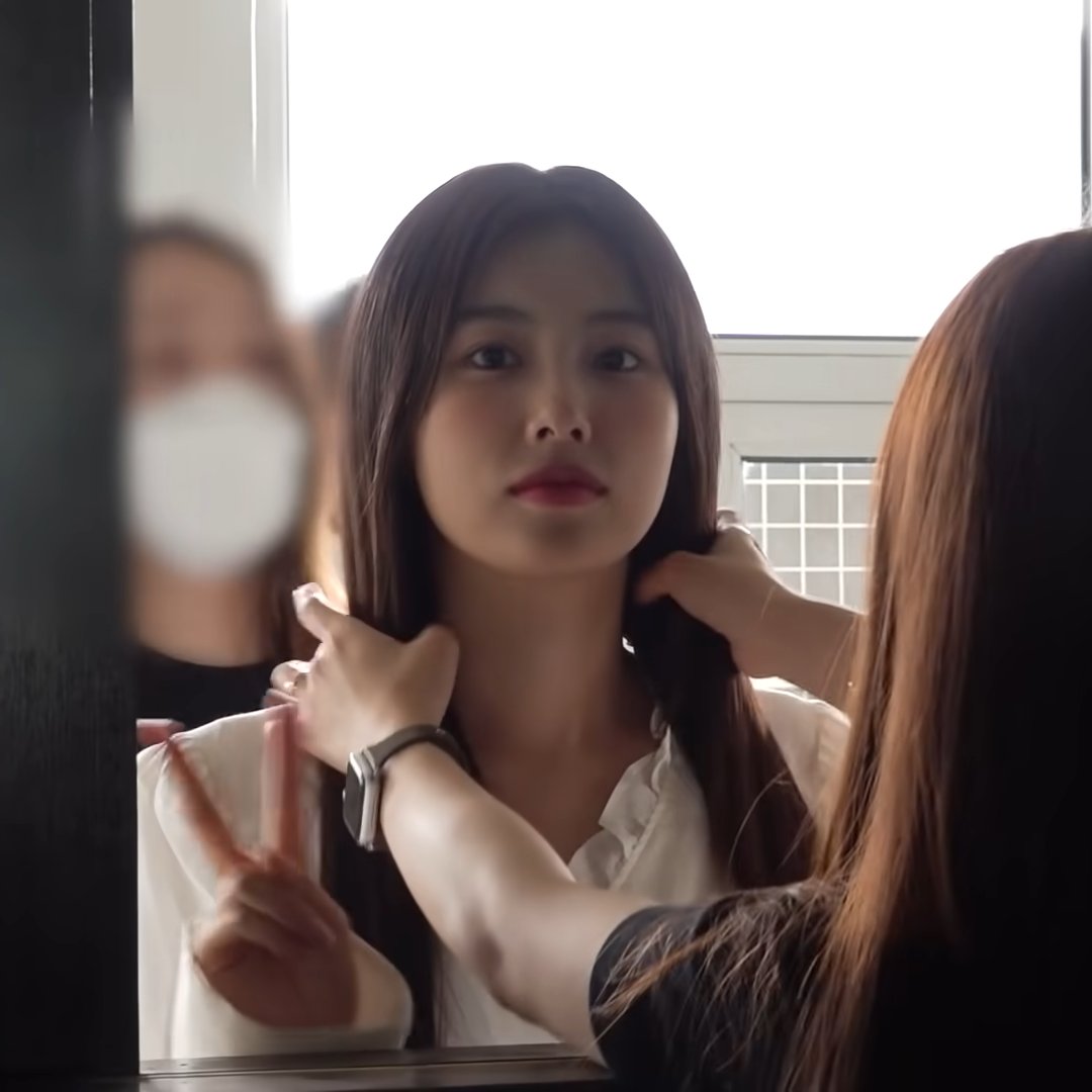 dailyhyewon's tweet image. #HyeWon #혜원 #IZONE #아이즈원 [@hyemu_official]