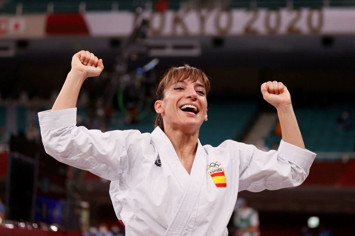 mujer_imparable's tweet photo. 🥇🥈🥉#Grandes #MujeresImparables 💪👏

@sandrasankarate @ACerezoPodium @MChourraut @teriportela @SpainWpFem @apeleteirob @tiraora 

👉 https://t.co/fcXlDfwlhv 

#JuegosOlimpicos #Tokyo2020 #Mujeres #OlimpiadasTokio2020 #Olympics 

@Tokyo2020es @COE_es @juegosolimpicos https://t.co/Z6Nw6qA7jF