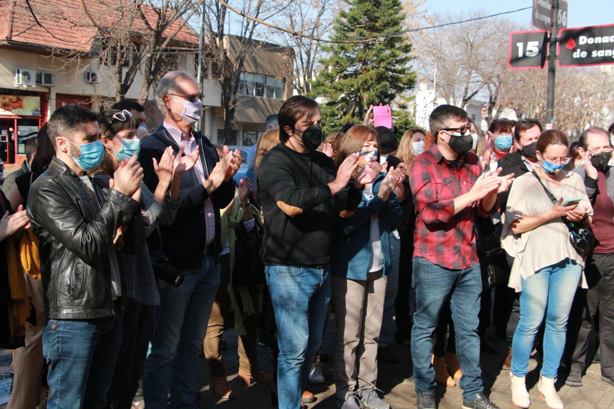 En una emotiva jornada, participaron familiares, amigas, amigos, compañeras/os y funcionarias/os de <a href="/SaludBAP/">SaludBAP</a>.

<a href="/nkreplak/">Nicolás Kreplak</a>
<a href="/DrDanielGollan/">Daniel Gollan</a> 
<a href="/AlexiaNNavarro/">Alexia Navarro</a> 
<a href="/salvagiorgi/">Salvador Giorgi</a> 
<a href="/VictoriaAnadn/">Victoria Anadón</a> 
<a href="/LeticiaCeriani/">Leticia Ceriani</a> 
<a href="/roveremarior/">roveremarior</a>
<a href="/Hemodifusion/">Sangre Circulando</a>