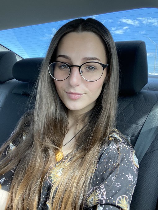 TW Pornstars - Mia 💕. The most liked pictures and videos from Twitter