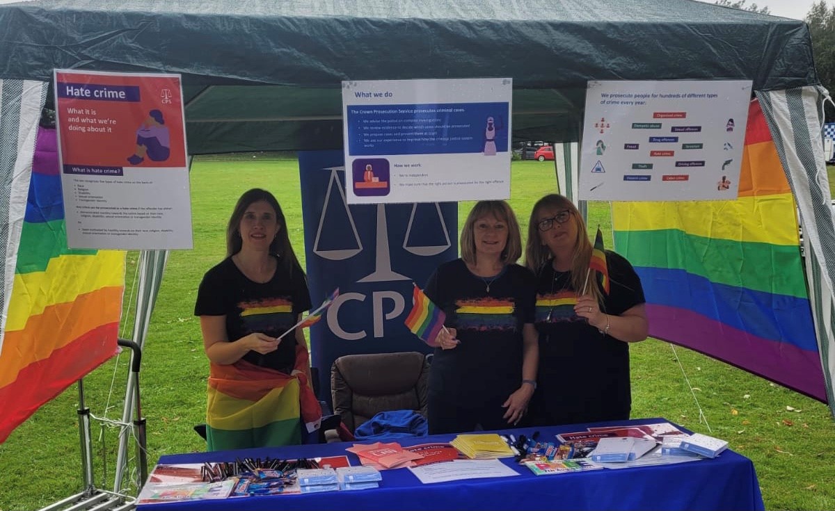 Crown Prosecution Service West Midlands (@cpswestmids) on Twitter photo Today, our colleagues represented <a href="/CPSUK/">Crown Prosecution Service</a> at #StokePride to celebrate the #LGBTQ+ community in #Staffordshire and share how the CPS is tackling homophobic, biphobic and transphobic hate crime.
🏳️🌈🌈<a href="/SOTPride/">Stoke on Trent Pride</a> #SOTpride #pride Today, our colleagues represented <a href="/CPSUK/">Crown Prosecution Service</a> at #StokePride to celebrate the #LGBTQ+ community in #Staffordshire and share how the CPS is tackling homophobic, biphobic and transphobic hate crime.
🏳️🌈🌈<a href="/SOTPride/">Stoke on Trent Pride</a> #SOTpride #pride