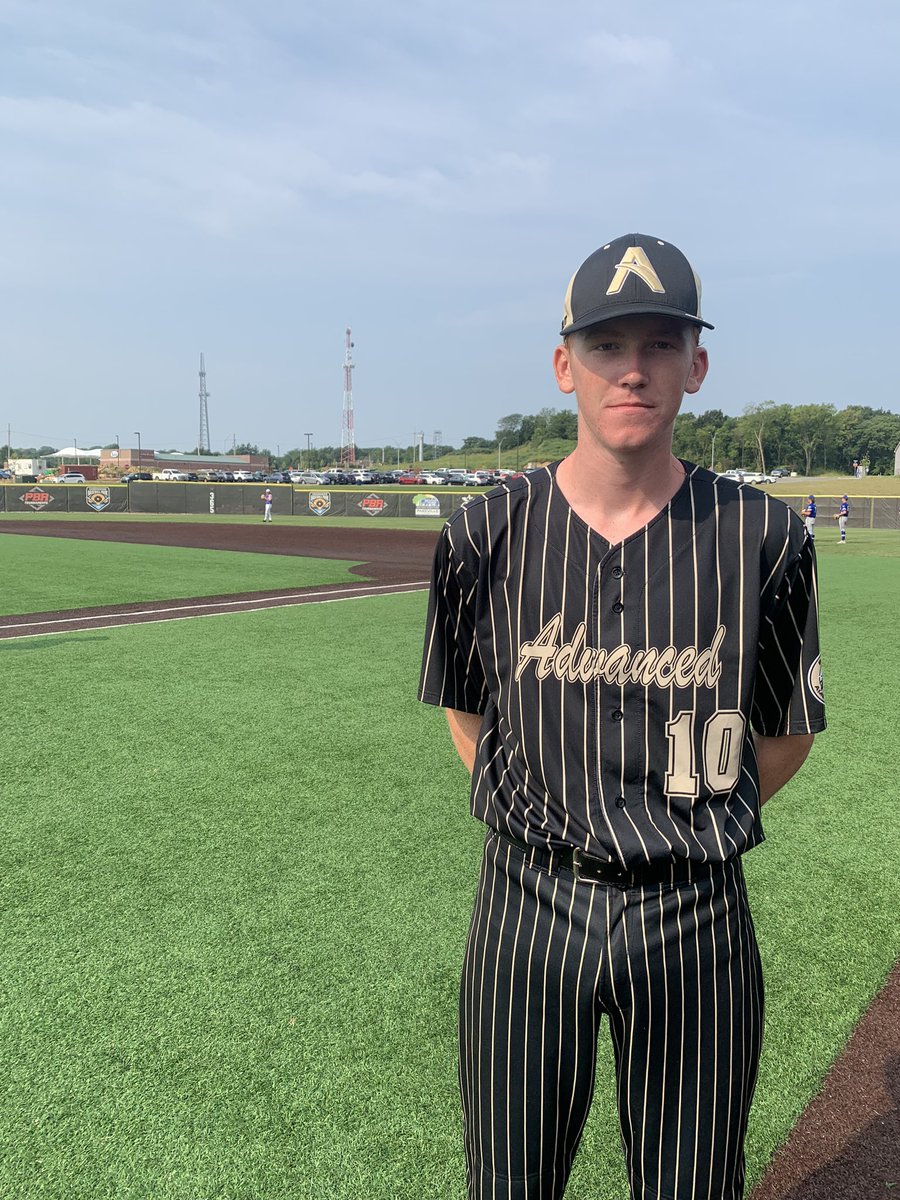 We promise this is not a retweet. <a href="/BlakeGarrett103/">Blake Garrett</a> (uncommitted 2023) throws another great game @CreeksideBase. 6 innings, 72 pitches, 1 run, 2 hits, 7 Ks and 1 BB. Seems like every game he threw this year looked just like this!  Wow!!

<a href="/PBRKansas/">Justin Goetz (Parody)</a>