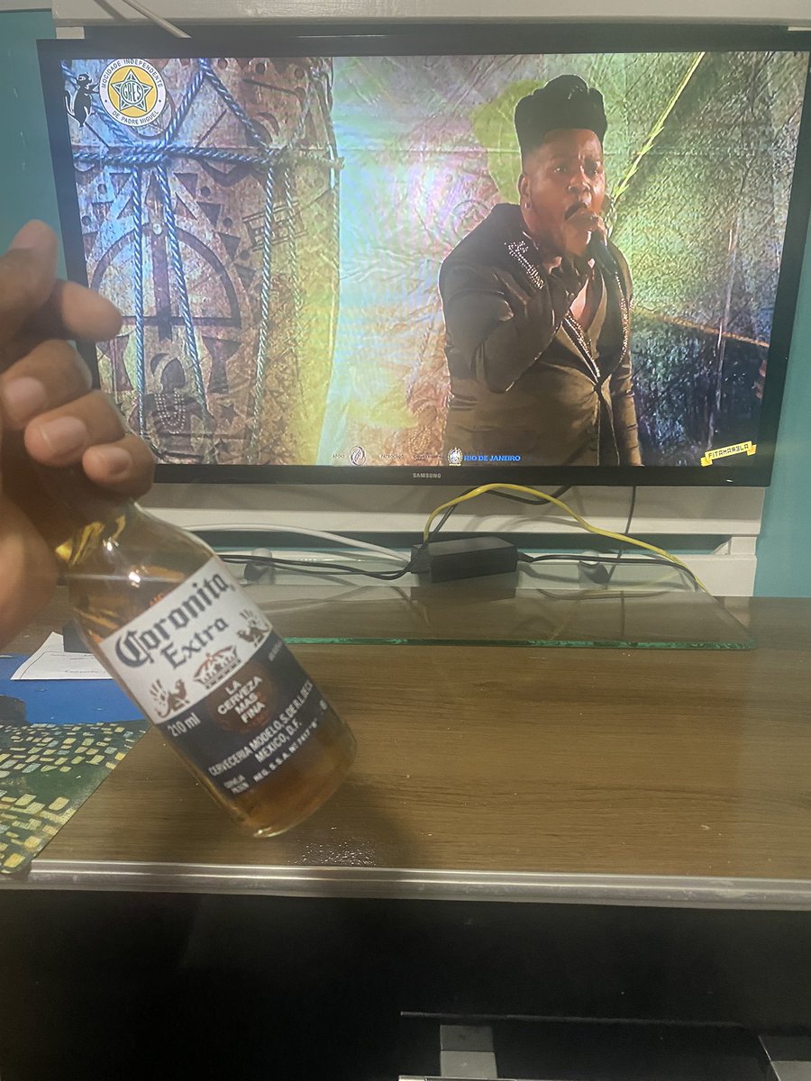 xococrvg's tweet image. Abrir uma para curtir a live… Salve a Mocidade ! #batuqueaocaçador🏹💚 @GRESMIPM