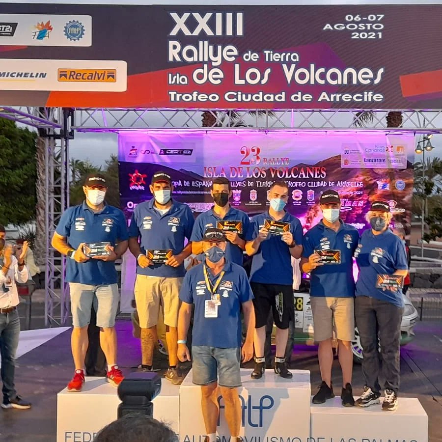 🟠⚫ Podium final del Desafío N3 y Desafío Proto. Enhorabuena a todos.
Nos vemos en <a href="/RallyeGranada/">Rallye de Tierra Ciudad de Granada</a> ✌️ @CERT_GT2i <a href="/IslaLosVolcanes/">XXVI Rallye Isla de Los Volcanes</a>