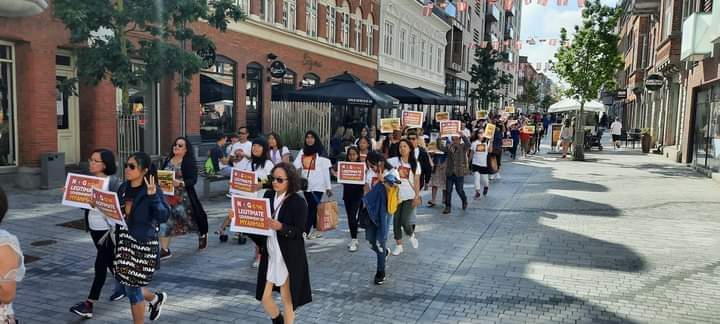 The Burmese movement in #Denmark has joined forces in the global movement in support of the National Unity Government and the anti-military movement in Denmark to mark the 33rd anniversary of the Eight-Party Uprising today.

#8FingersStrike
#Aug8Coup 
#WhatsHappeningInMyanmar