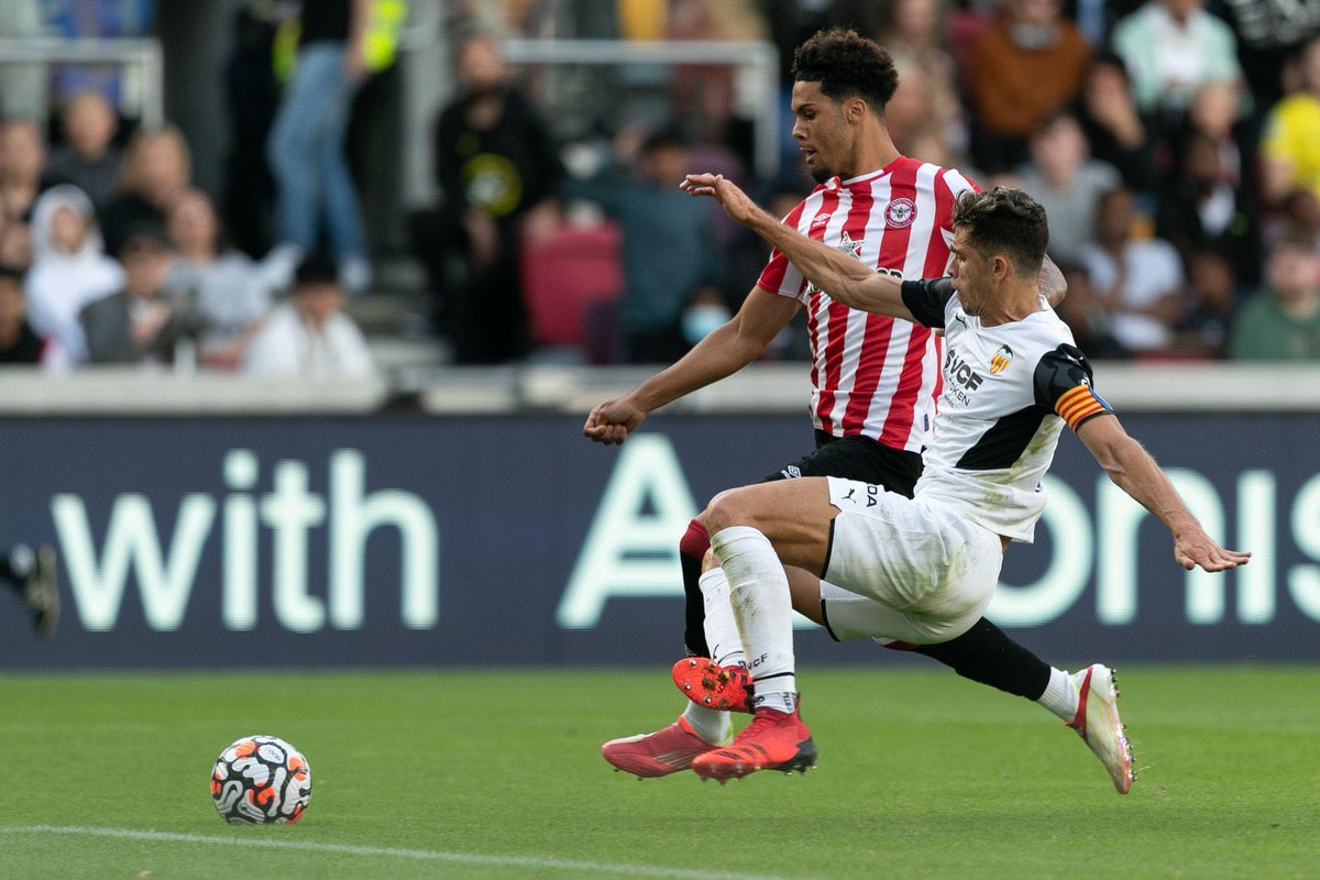 SystemFoot's tweet photo. [#Amical🤝] Victoire 2-1 de #Brentford face à #Valencia !

⚽️ #Pinnock 64’
⚽️ #Onyeka 71’

⚽️ #López 30’

#BREVAL https://t.co/n0tx4a0DZu