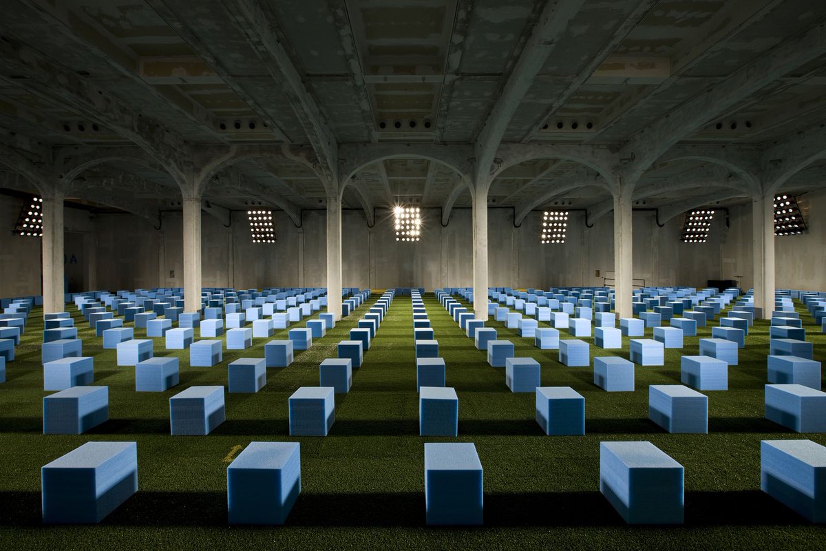 Prada Showspaces