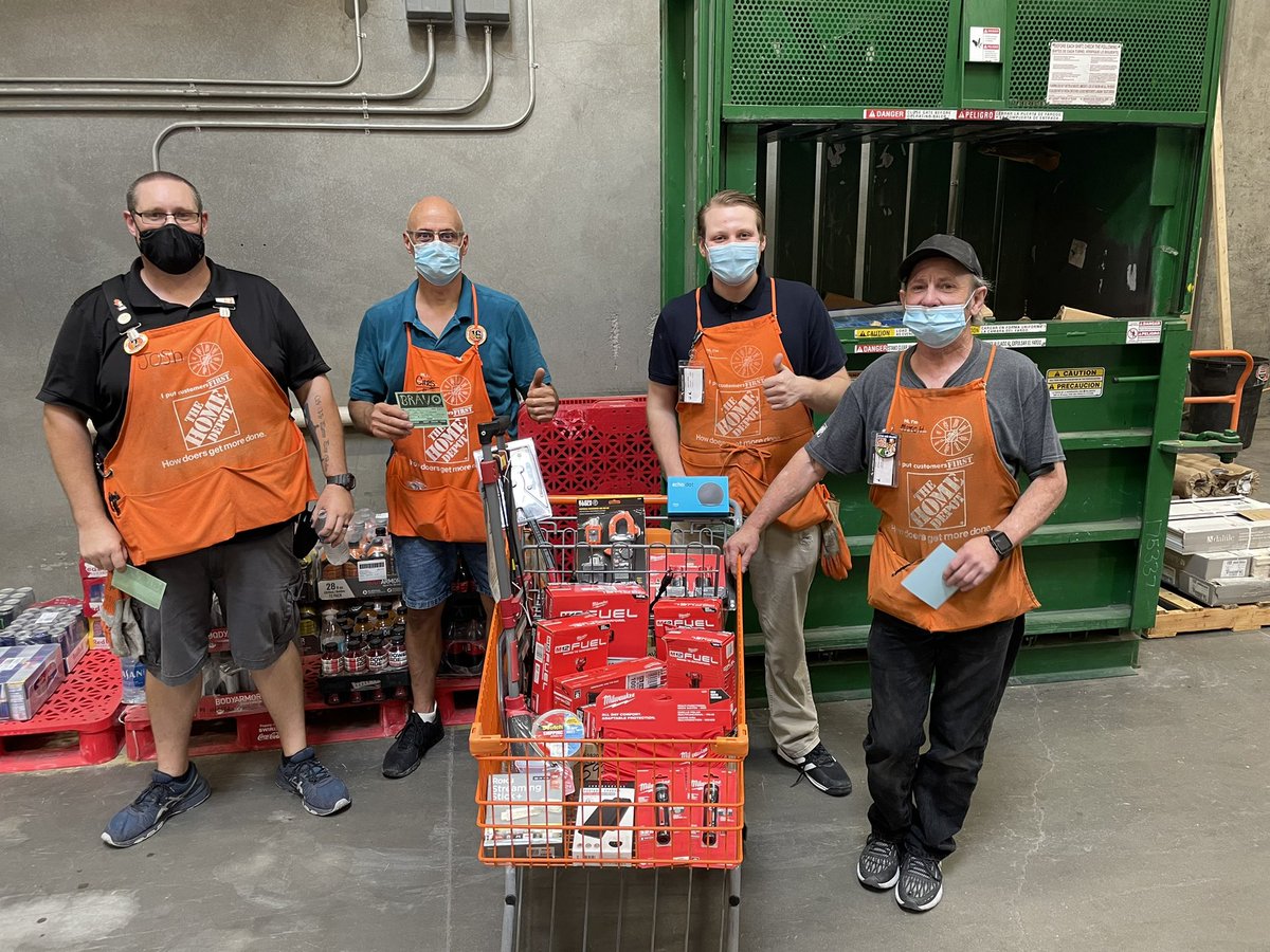 Huge shout out to Josh, Chris, Brad, and Mitch who worked together to offer Havasu’s best customer service which resulted in a $1,831.24 recovery! @TomOrrPMD <a href="/beccalsaunders5/">Rebecca Saunders</a> <a href="/NagyAndrew/">Andrew Nagy</a> <a href="/Crystal44350157/">Crystal Sparks</a>