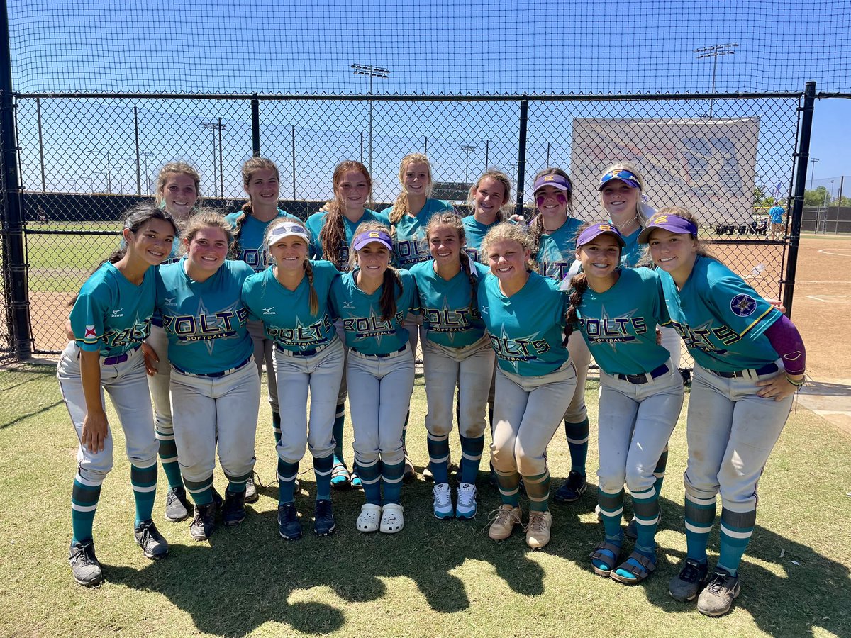 After an intense morning with back to back games.. we are headed to the PGF Nationals Platinum CHAMPIONSHIP!! The game will be streamed live on Flo Softball at 7:00 PST tonight!! ⚡️⚡️ #boltsboom @FloSoftball <a href="/ExtraInningSB/">EXTRA INNING SOFTBALL</a> <a href="/BrenttEads/">Brentt Eads</a> @WTurner247