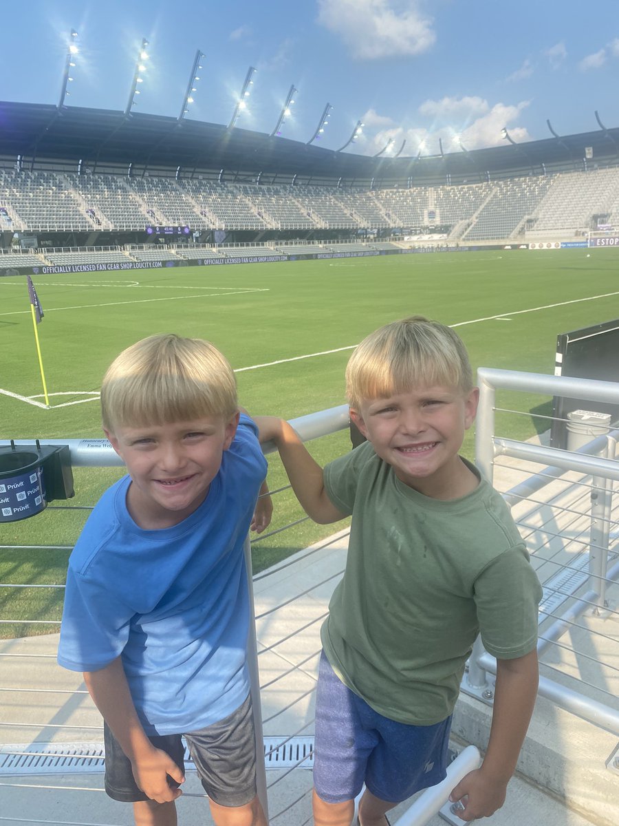 Smittyt2418's tweet photo. Two guys ready to see @loucityfc  bring home a win!!!! https://t.co/fJUCLQYjBc
