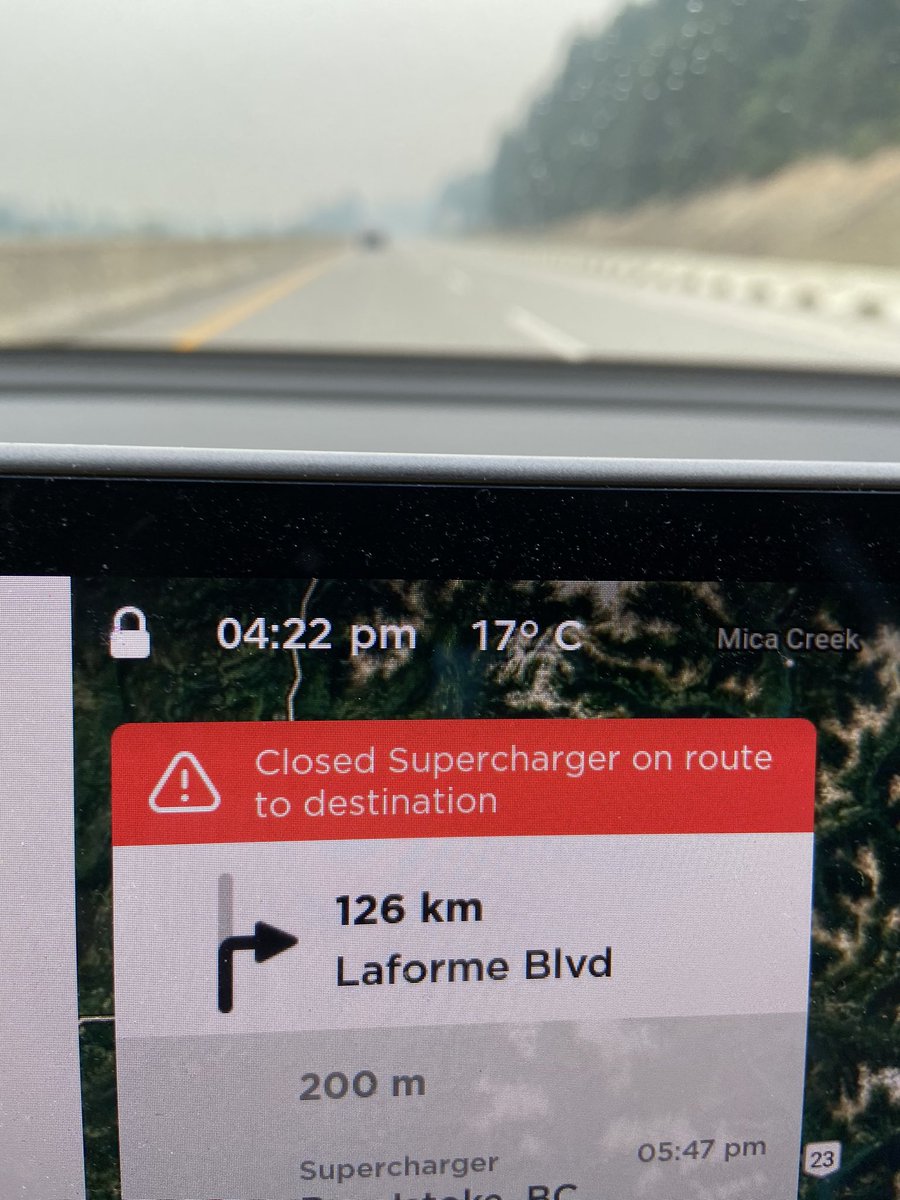 parambliss's tweet photo. @elonmusk It should show which one is closed. It pushed my panic button while driving through BC highways affected by wildfires. https://t.co/1pl265c89P